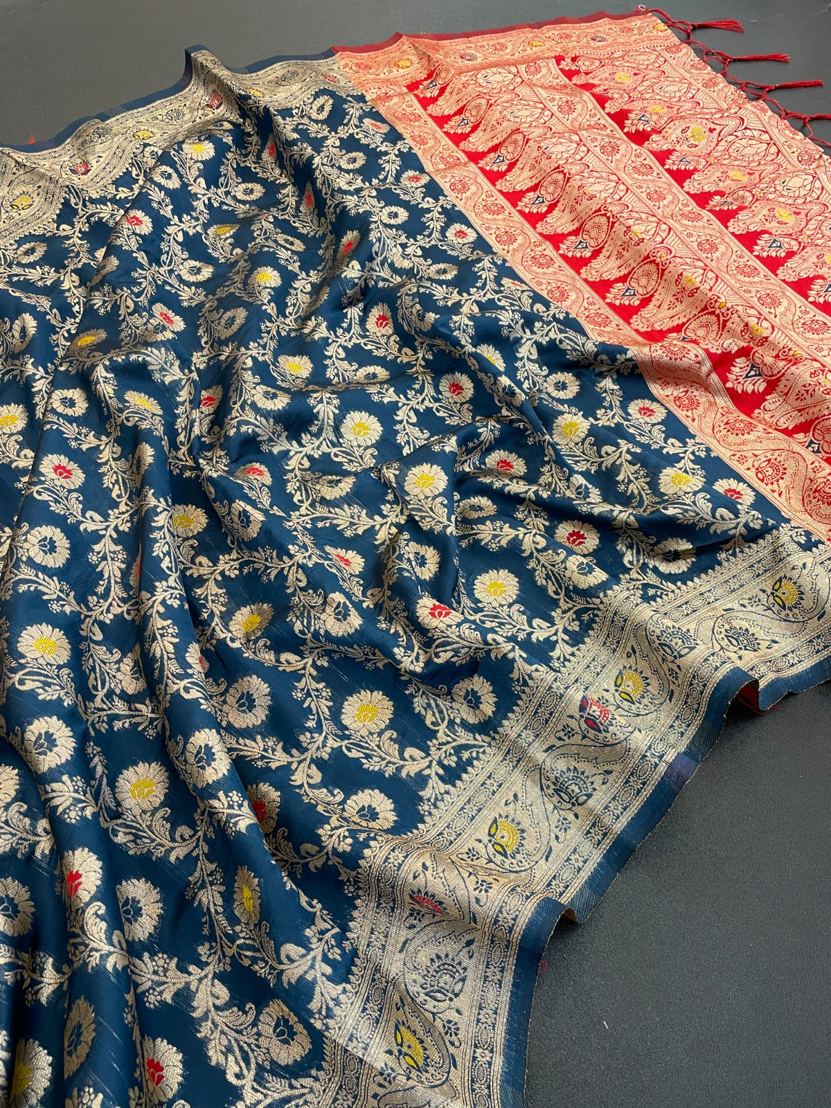 Banarasi Soft Silk Saree with Heavy Zari Work for Occasions