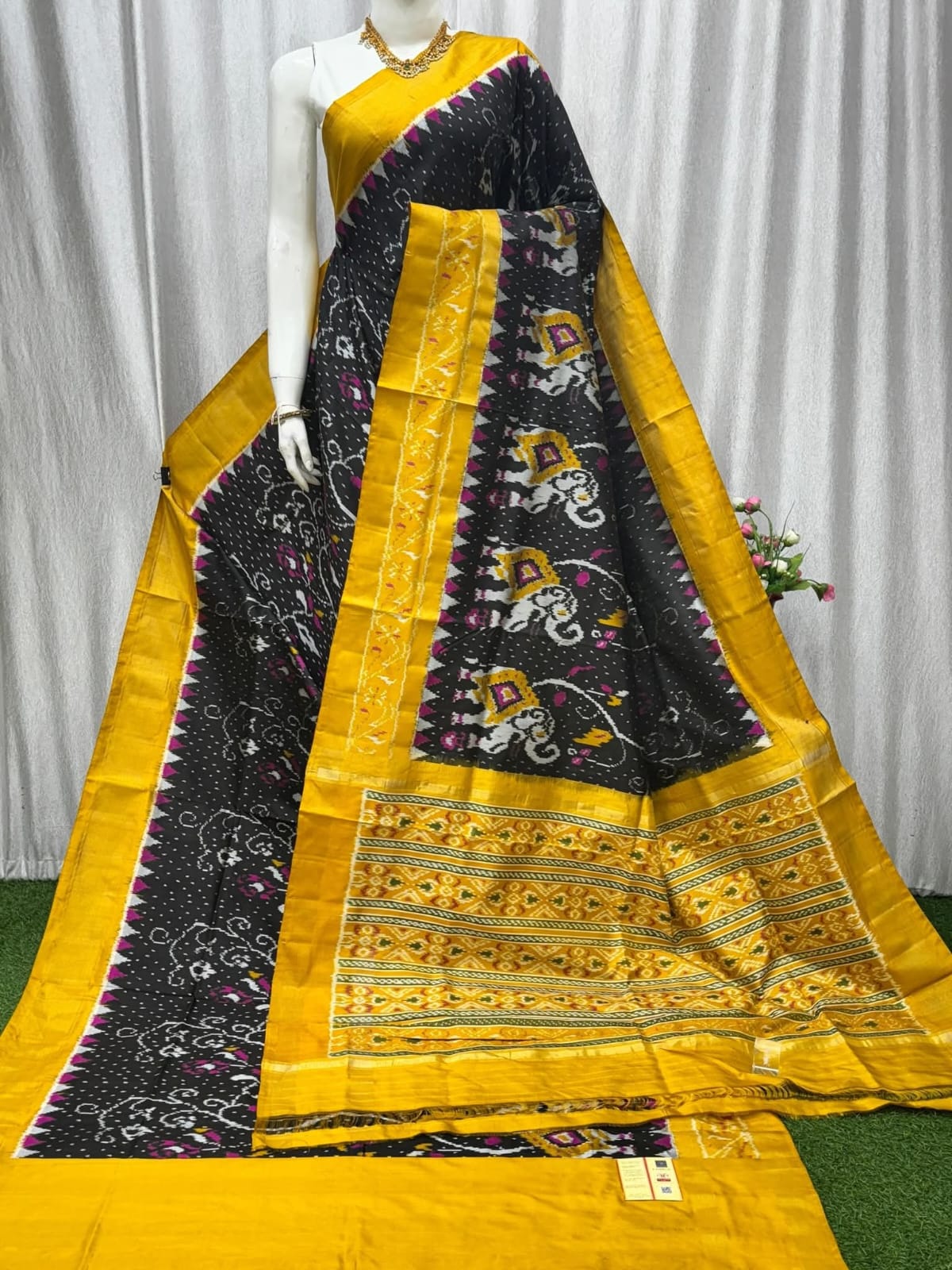 Yellow Pochampally Ikat Pure Silk Saree