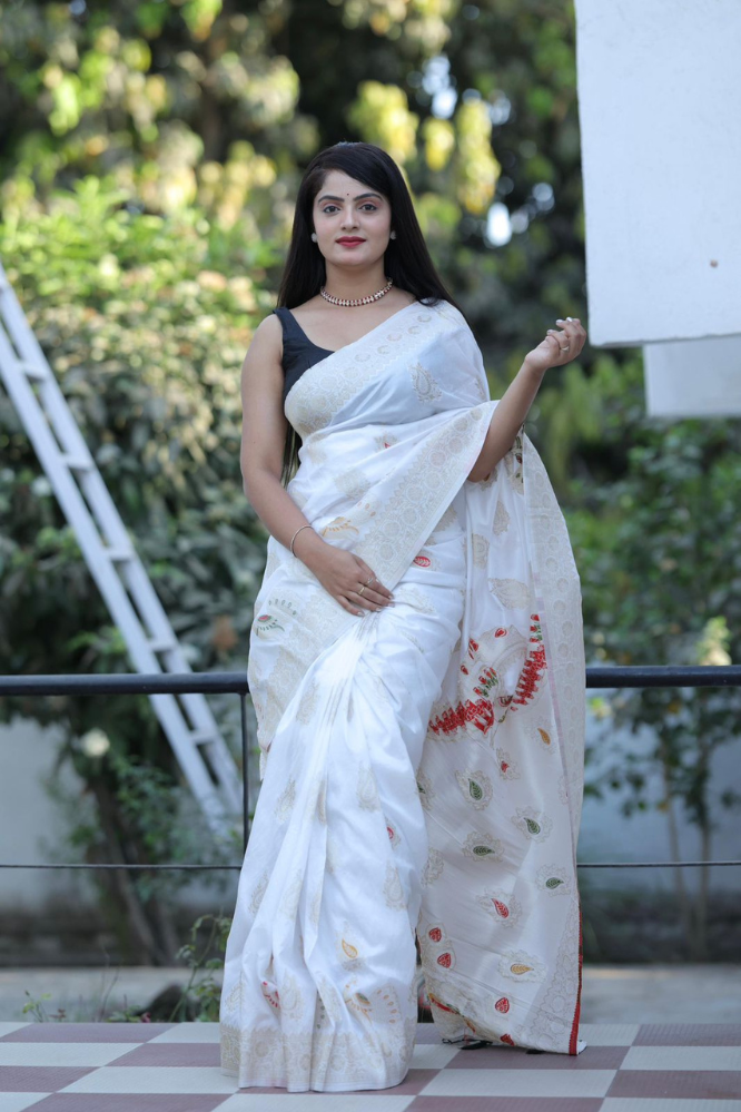 White saree for wedding hotsell