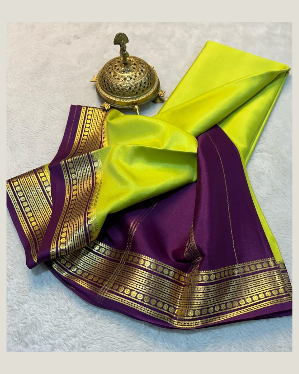 Womens  Mysore Crepe Silk Saree With Blouse Piece, Light Green