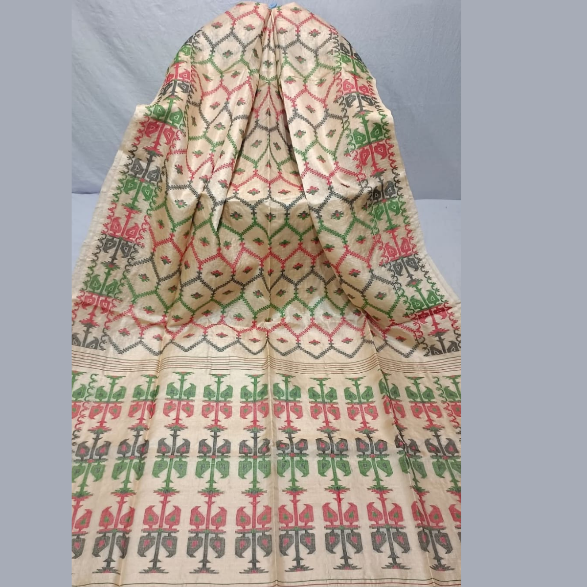 Traditional Kanchipuram Saree in Beige with Fine Weaving