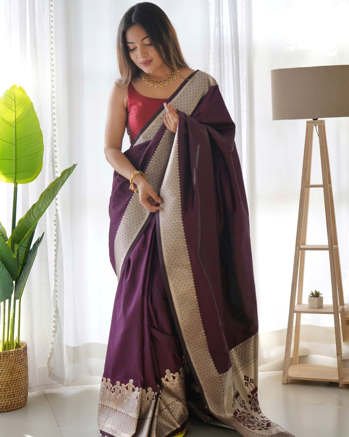 Indulge in sheer luxury and elegance with our Pure Zari Golden Weaving With Rich Butti Weaving Saree. Crafted with meticulous attention to detail, this saree exudes opulence and sophistication. The rich purple hue of the saree beautifully complements the intricate golden weaving, creating a mesmerizing aesthetic.