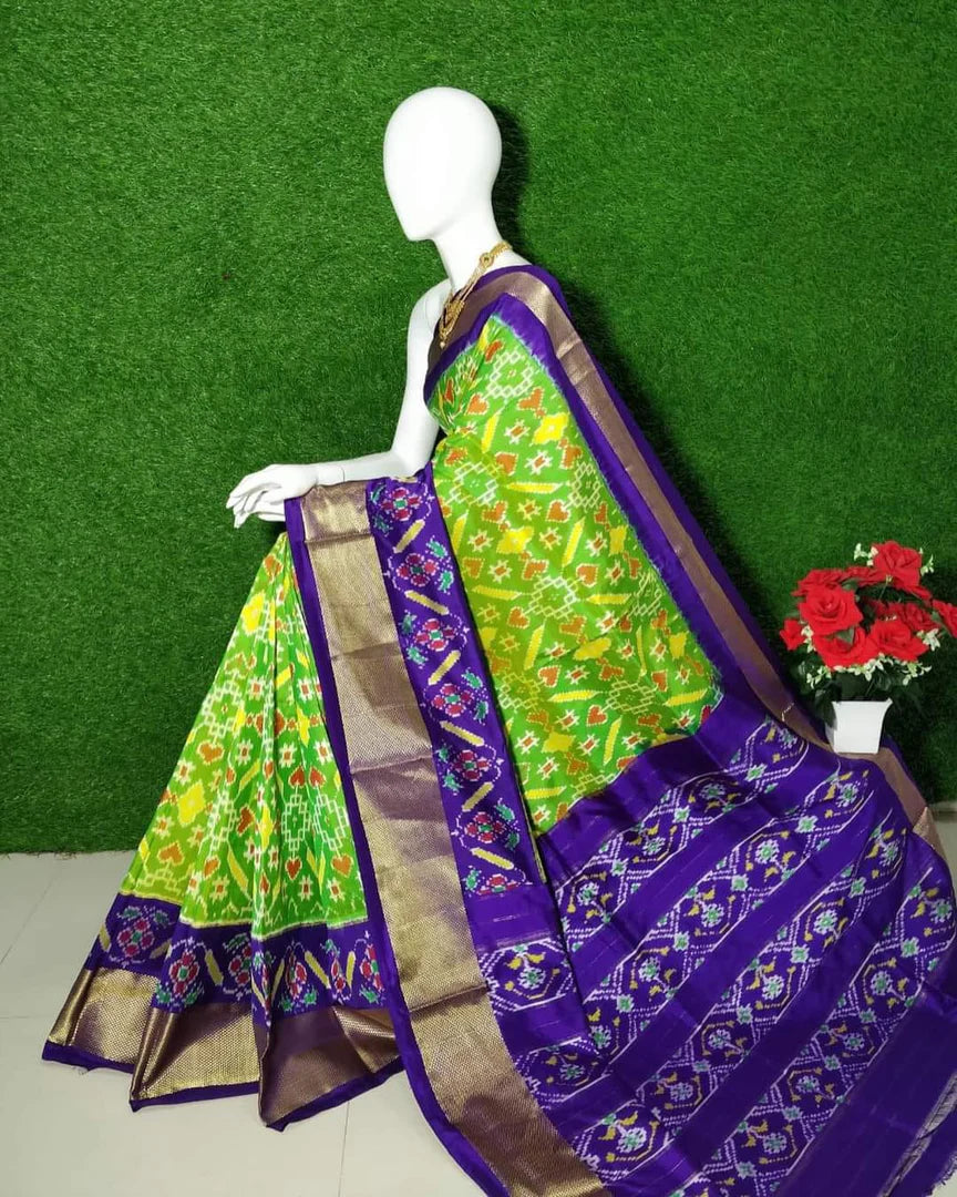 Light Green Pochampalli Printed Handloom Soft Silk Saree