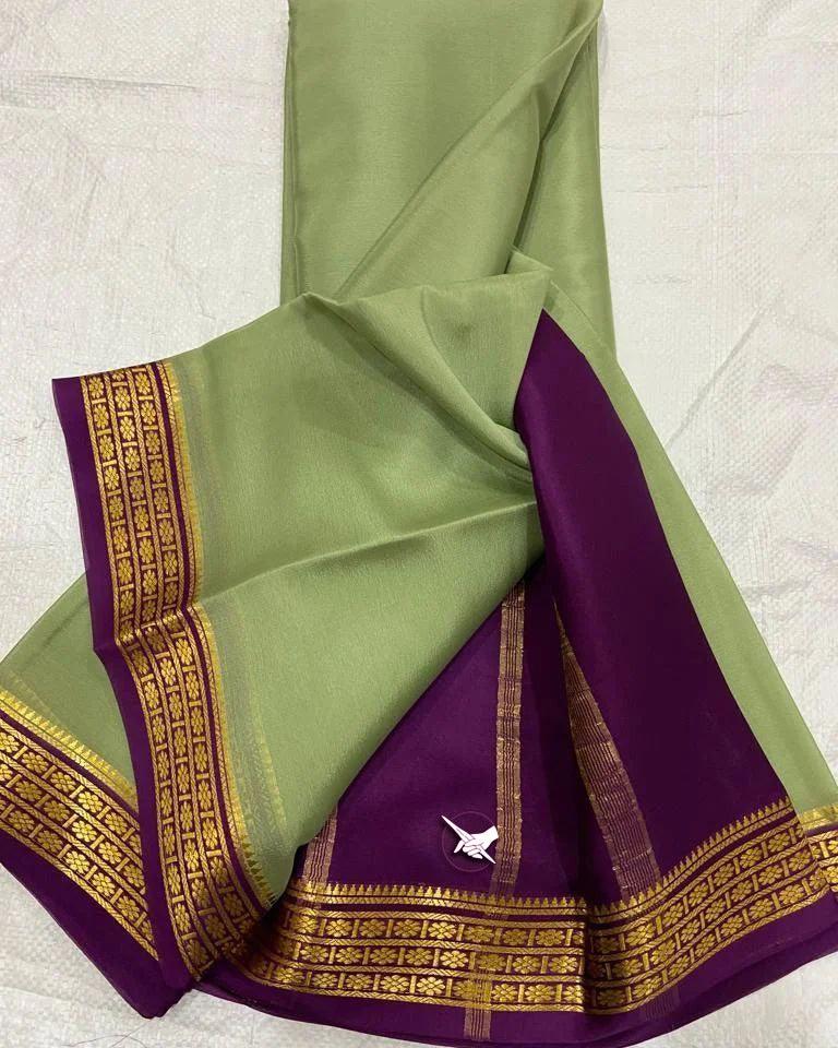 Luxurious Mysore Silk Saree Featuring Stunning Contrast Pallu and Blouse