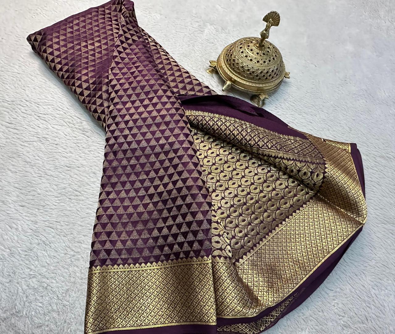 Celebrate Grace: Silk Brocade Saree with Majestic Zari Weaving and Rich Pallu