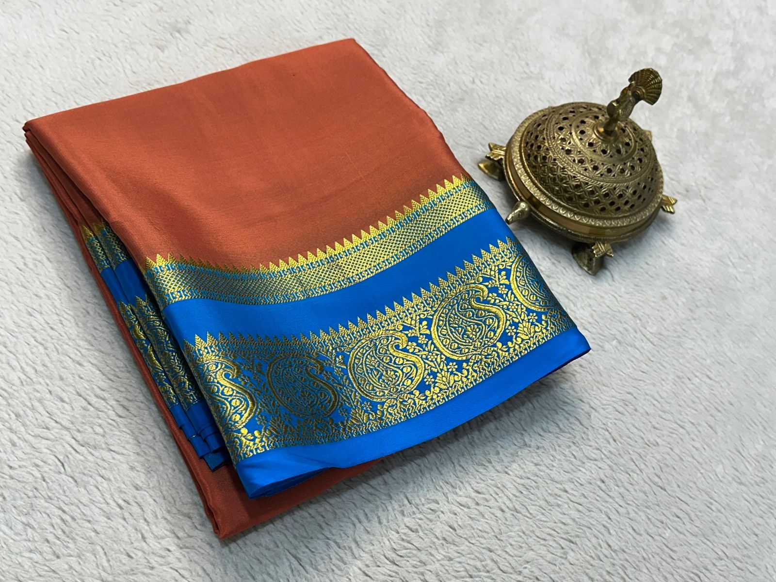 Silken Splendor: Majestic Mysore Silk Saree