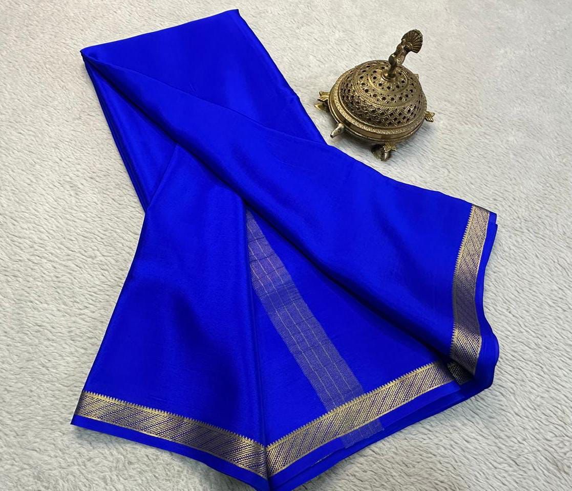 Elegant Simplicity: Beautiful Solid Colors with Small Border and Line Pallu