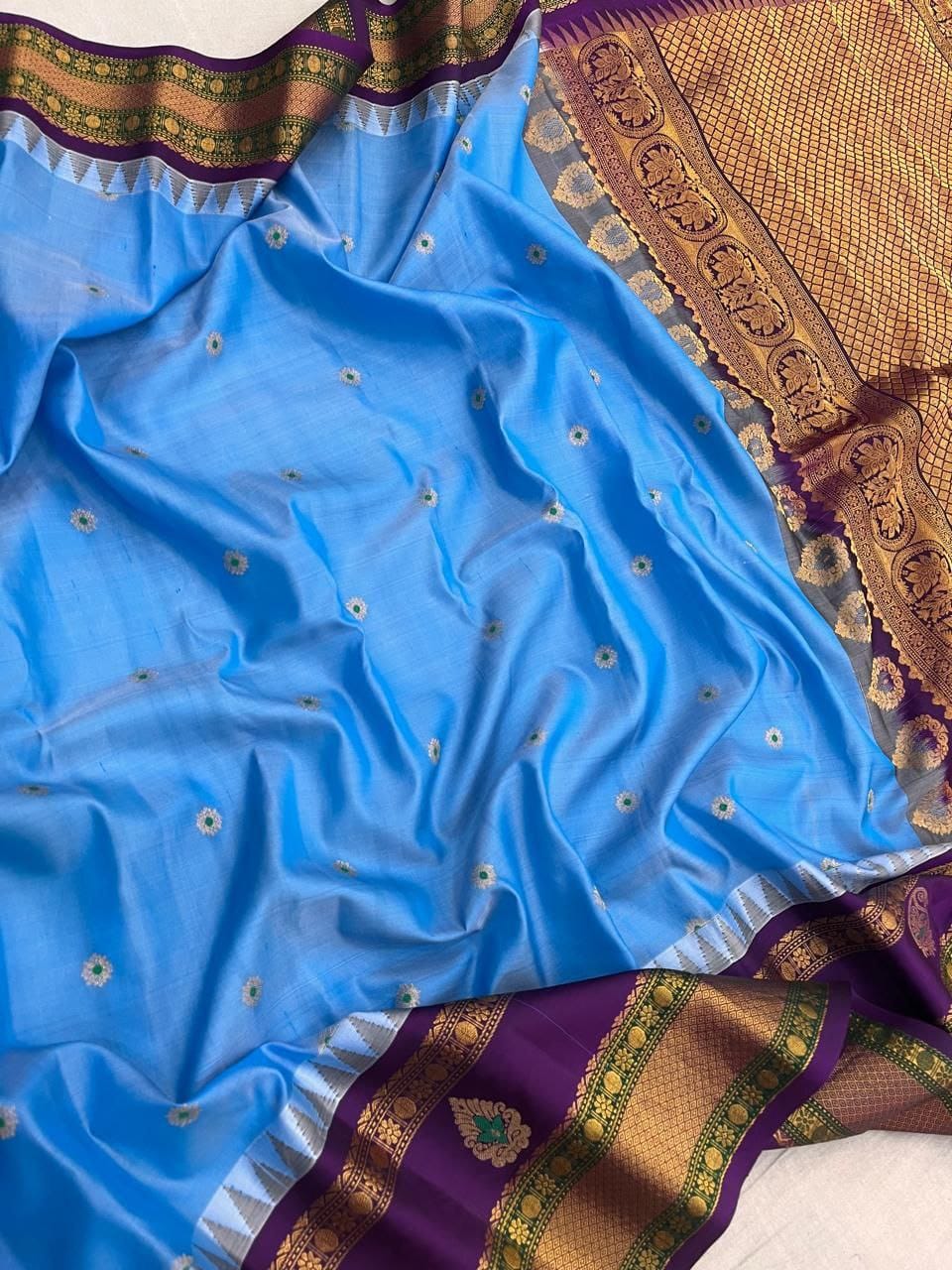 Pure Pattu Gadwal Saree – Classic South Indian Handloom Weave