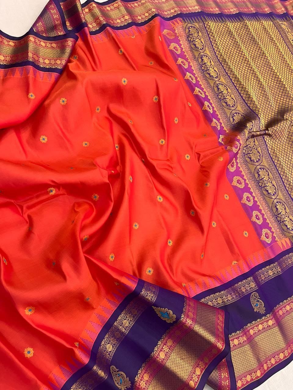Traditional Red Pure Pattu Gadwal Silk Saree for Weddings & Festivals