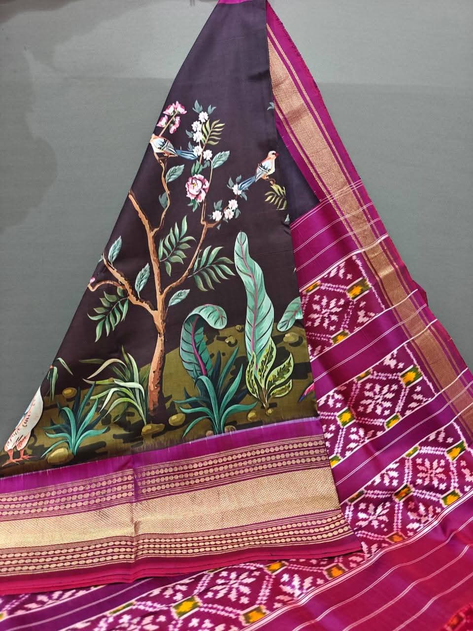Pochampally Ikkat Silk brown Body With Border And Pallu Pink Sari