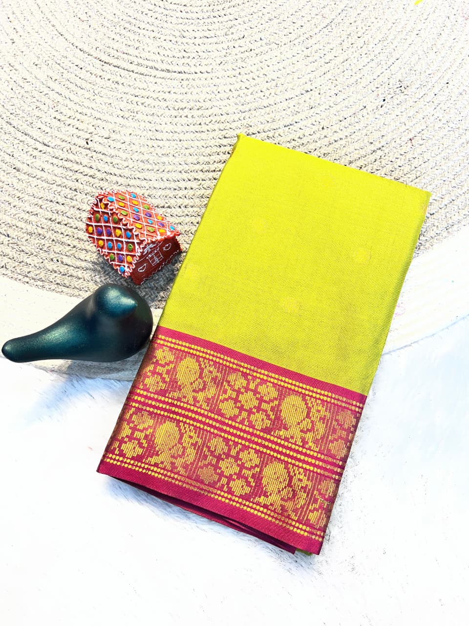 Pallavi Kanchipuram Soft Silk Saree with Rich Contrast Pallu & Blouse