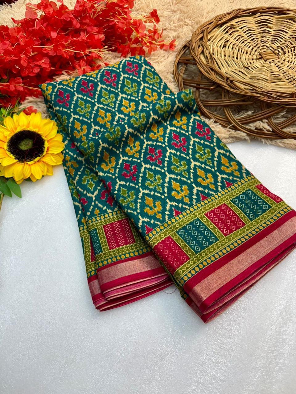 Peacock Green Premium Mangalagiri Silk Saree with Vibrant All-Over Jacquard Weave