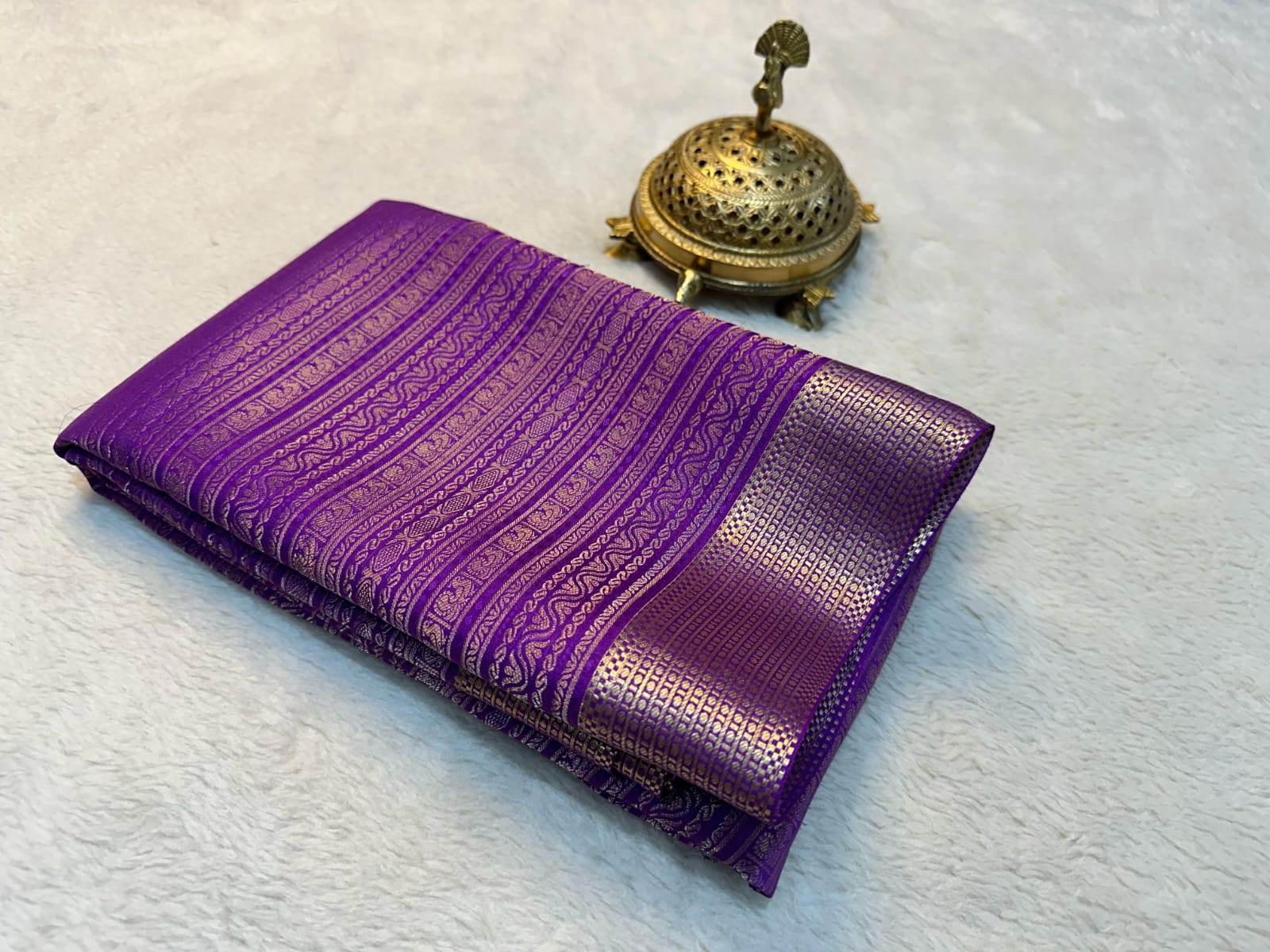 Purple Colour Mysore Semi Silk Saree With Blouse.