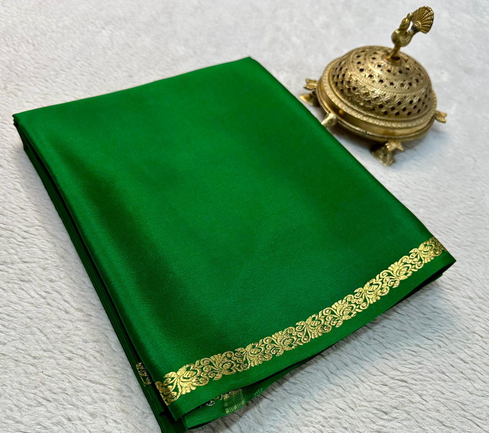 Green Pure Silk Saree in Magenta with Rich Zari Work for Wedding