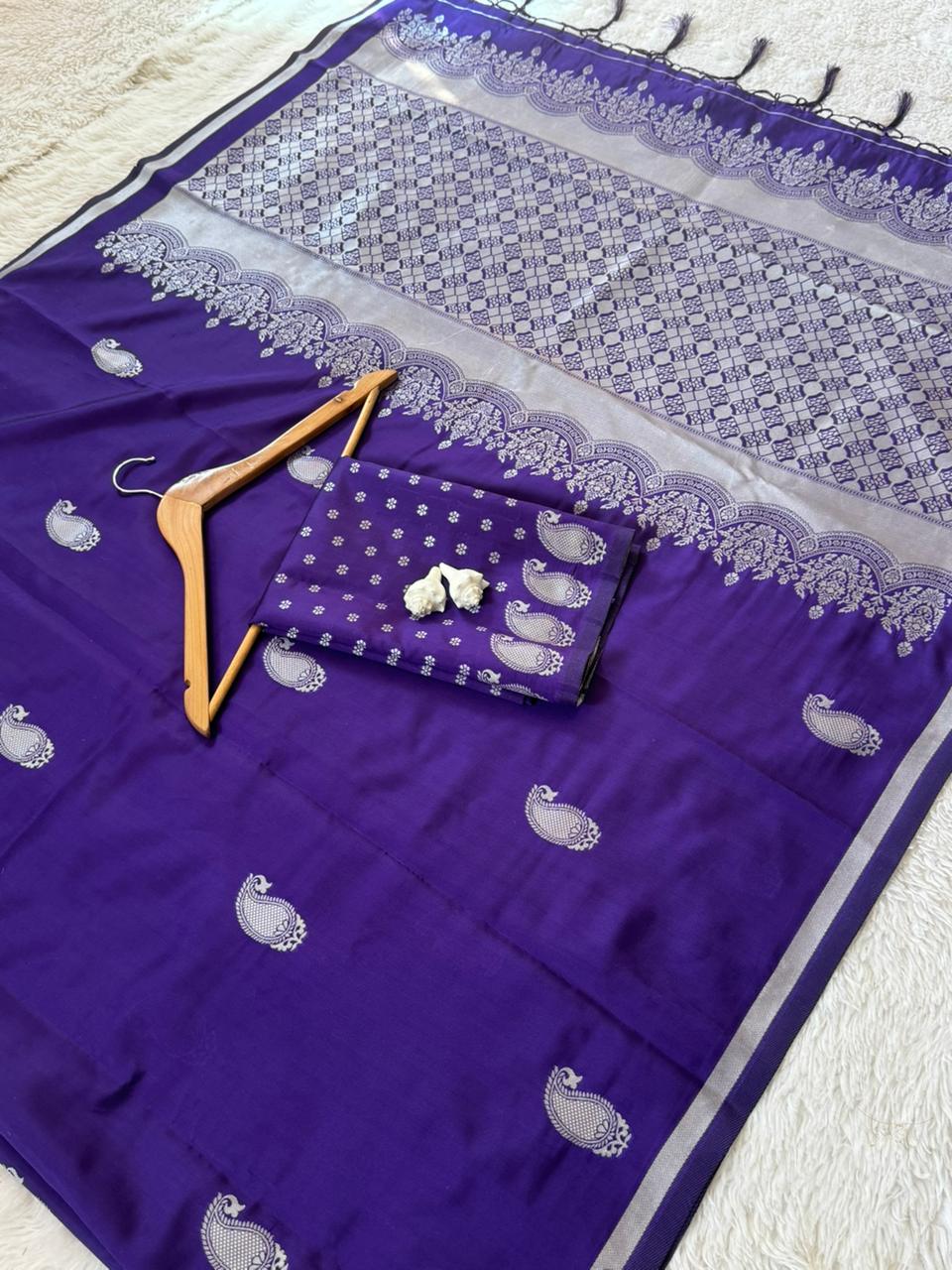 Blue  Kanjivaram  Silk Saree with Blouse for women