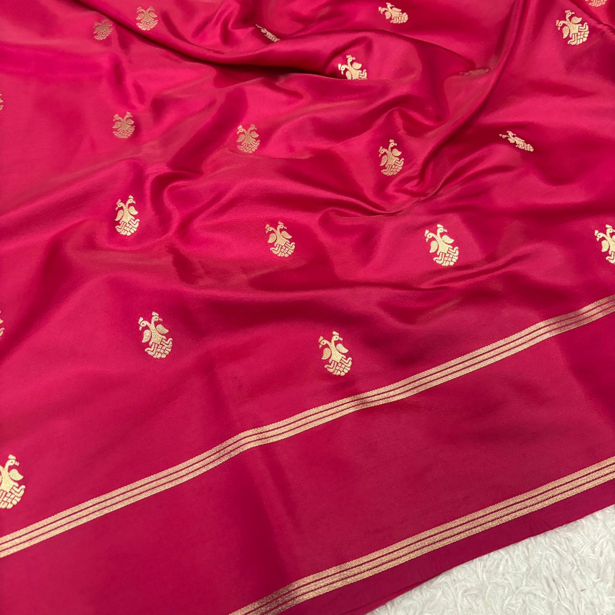 Exclusive Zari Border Silver Gajji Silk Saree With Blouse