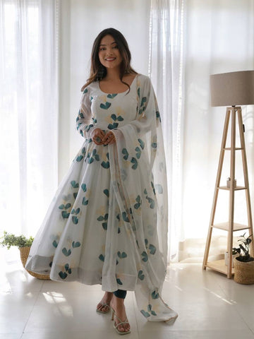 Beautiful Pattern Pure Soft Organza Silk Anarkali Suit with Pent Set