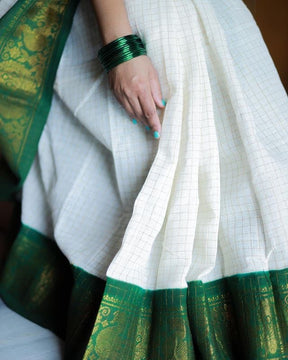 white banarasi saree for wedding