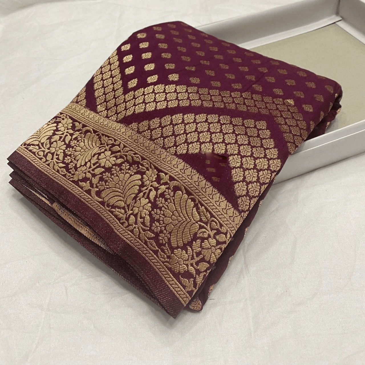 Exclusive Pure Georgette Silks Saree – Graceful Draping Style