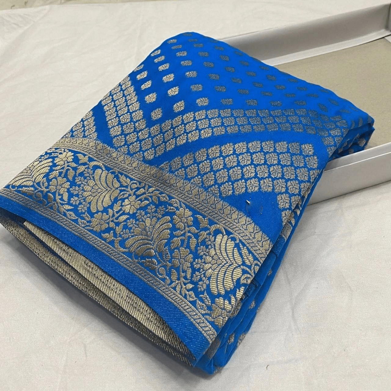 Exclusive Pure Georgette Silks Saree – Graceful Draping Style