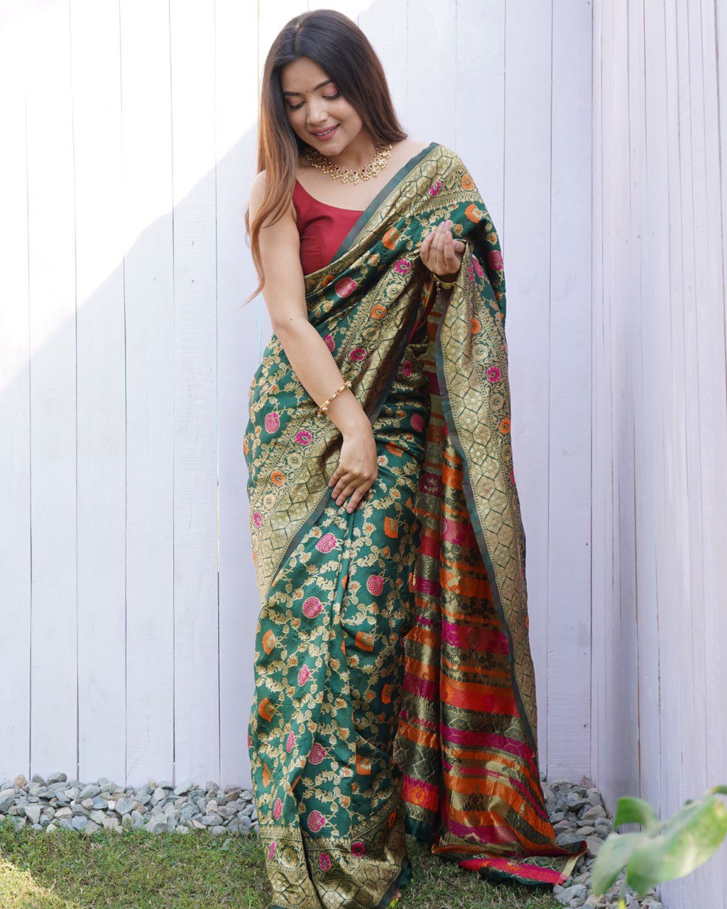 green jacquard gold zari waving soft silk saree