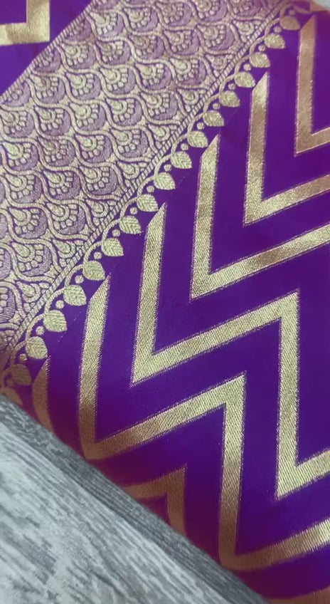 Luxurious Amethyst Pure Zari Copper Weaving Soft Silk Saree
