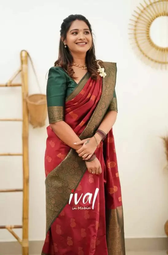 Scarlet Jacquard Design Banarasi Soft Silk Saree
