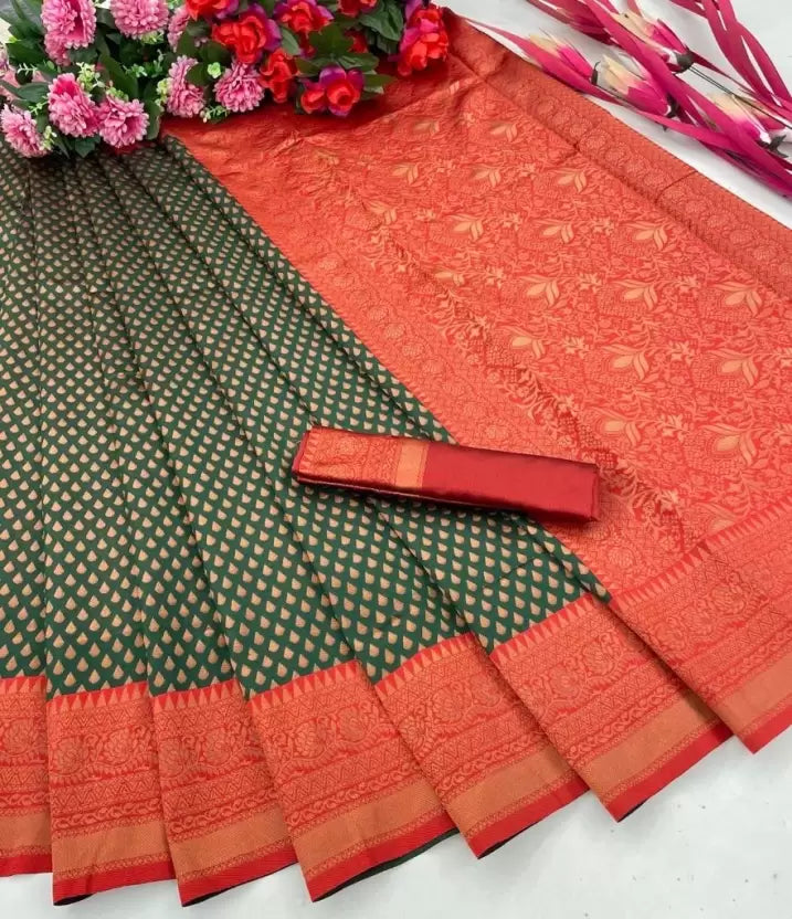 Golden Zari Weaving Design Kanjivaram Soft Silk Blend Saree - Vootbuy