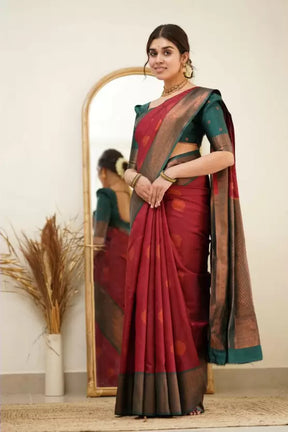 Women's Beautiful Zari Weaving Soft Silk Kanjivaram Jacquard Saree