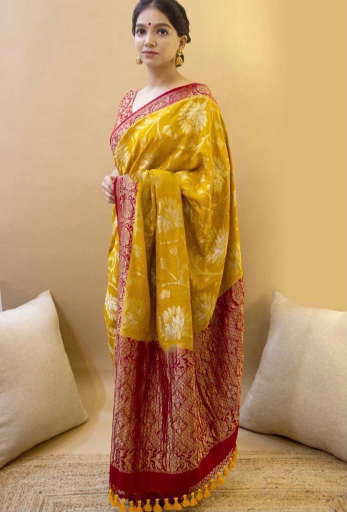 Traditional Yellow Printed Kanjivaram Jacquard Saree with Woven Design