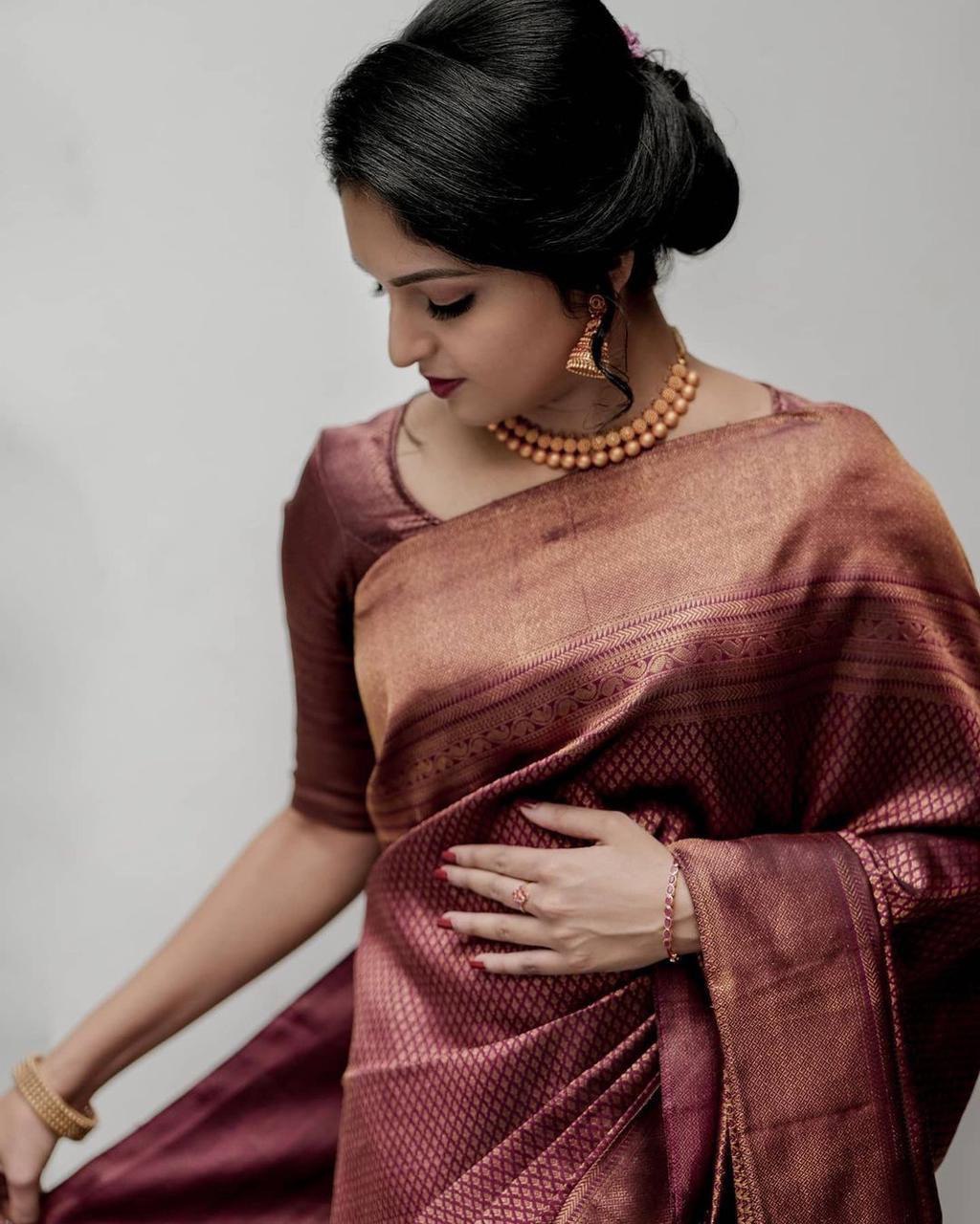 Festival Wear Zari Woven Kanjivaram Soft Silk Saree with Thread Tassels
