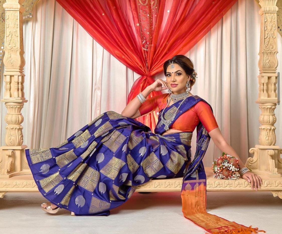 Stunning Soft Silk Saree in Blue with Beautiful Jacquard Weaving