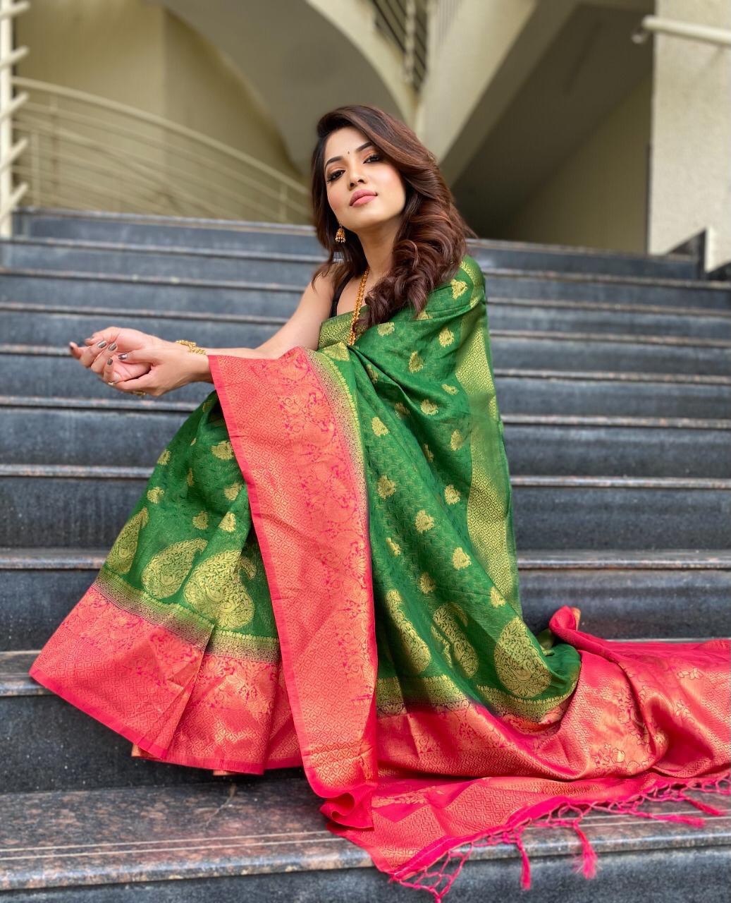Beautiful Zari Weaving Designer Pure Silk Saree for Women's by Vootbuy