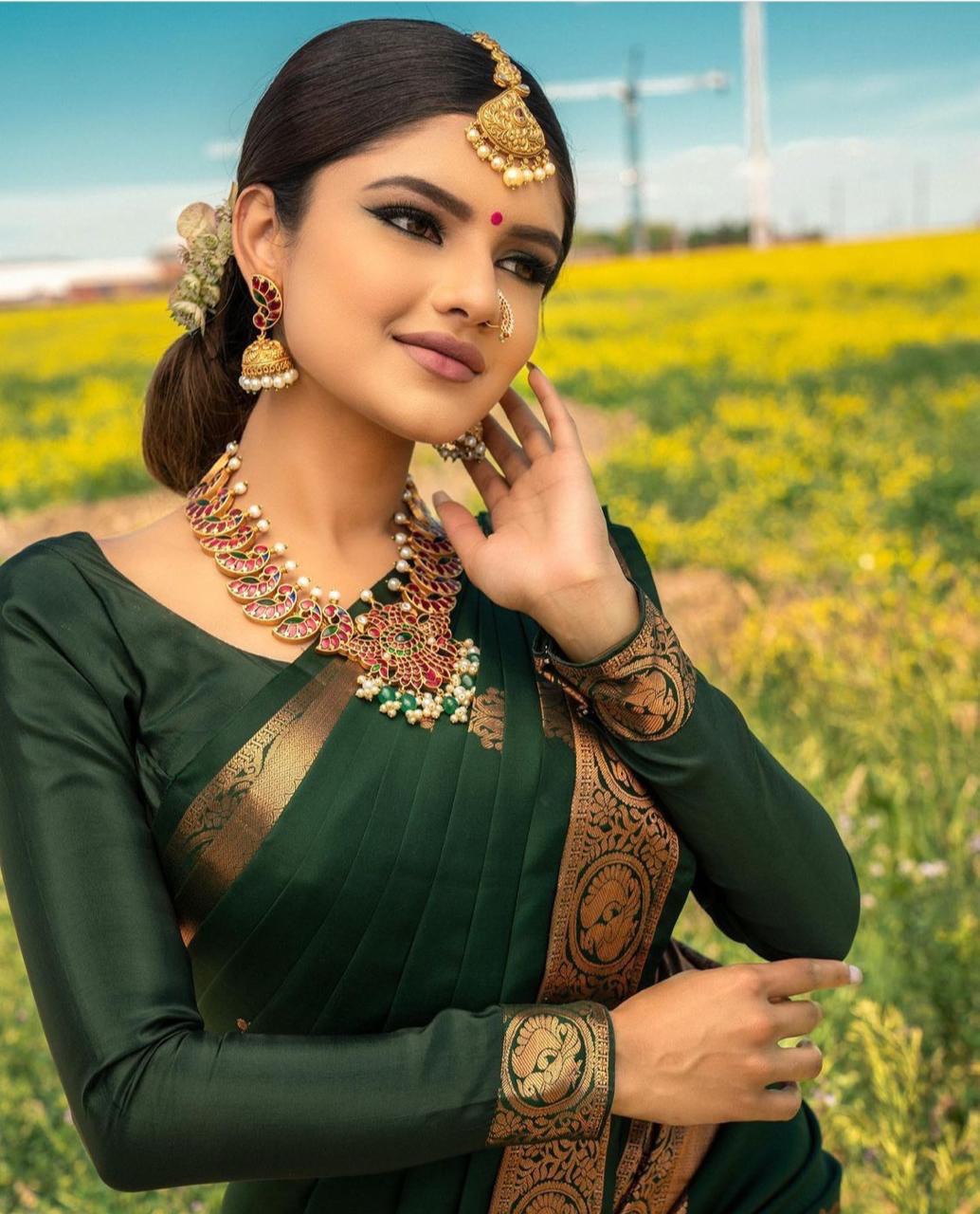 Dark Green Woven Design Kanjivaram Pure Silk Saree with Attractive Border