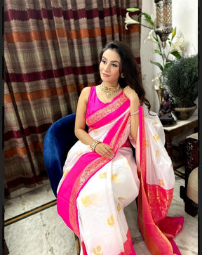 White & Pink Color Festive Wear Zari Weaving Kanjivaram Jacquard Saree