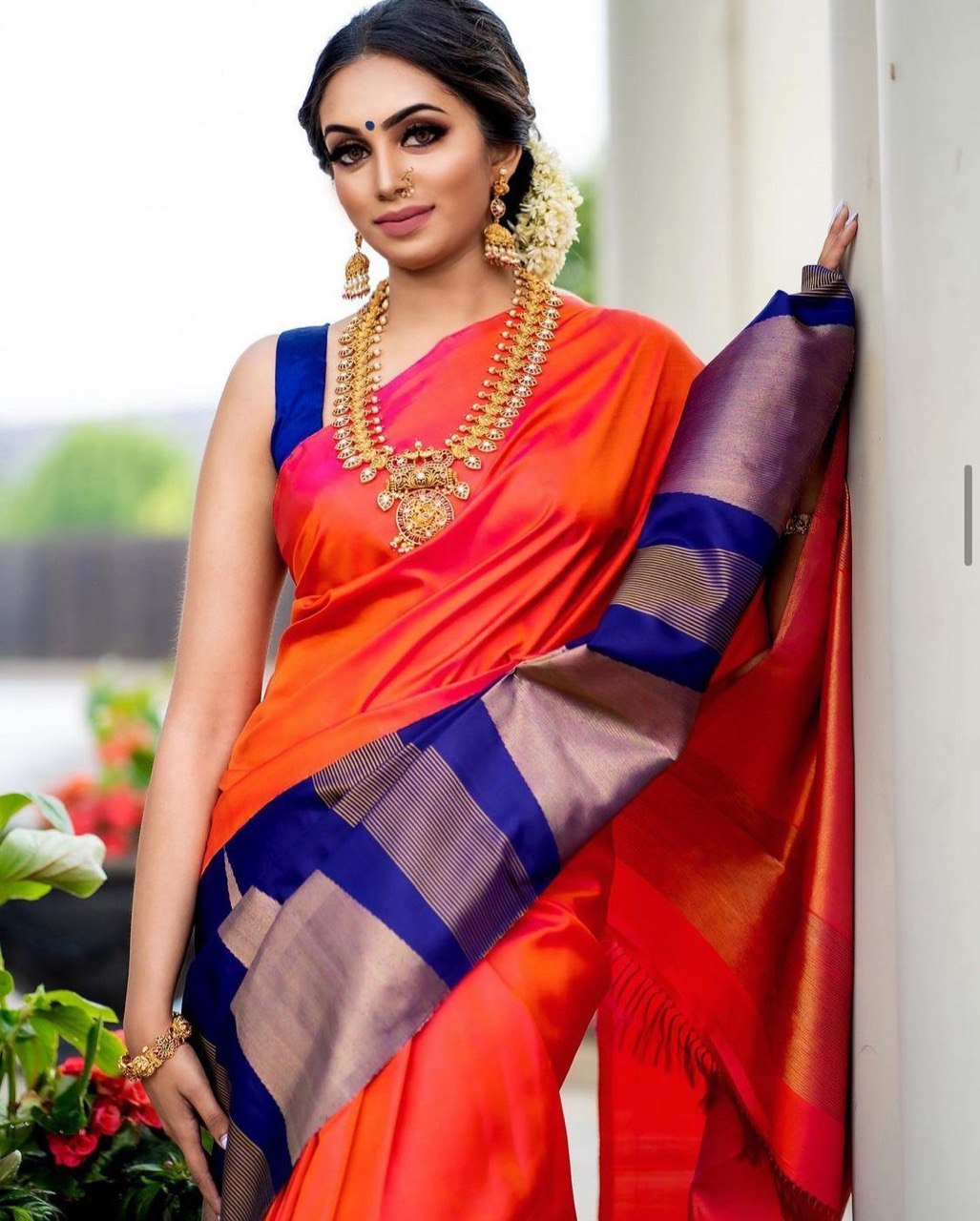 Women's Organic Banarasi Soft Silk Saree for Regular Wear | Vootbuy