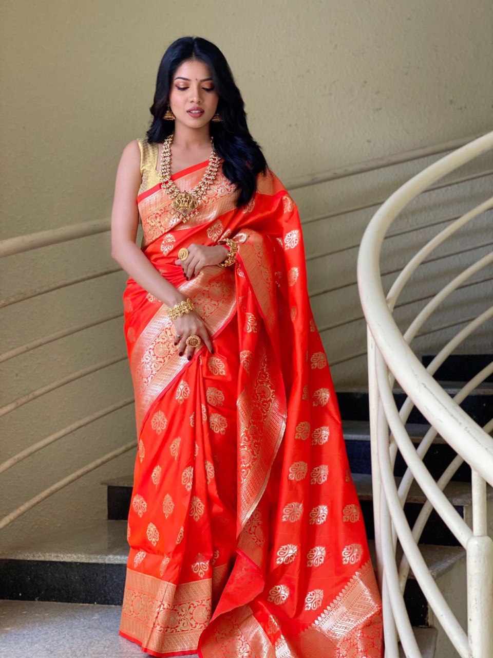 pure soft silk saree with zari weaving