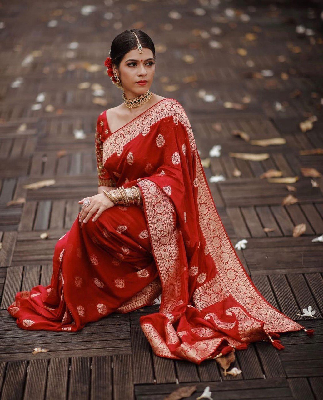 beautiful red wedding saree for women