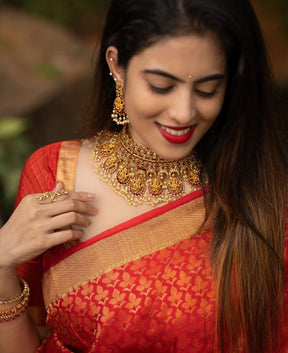 Vibrant Crimson Red Banarasi Soft Silk Cotton Saree Featuring Jacquard Patterns