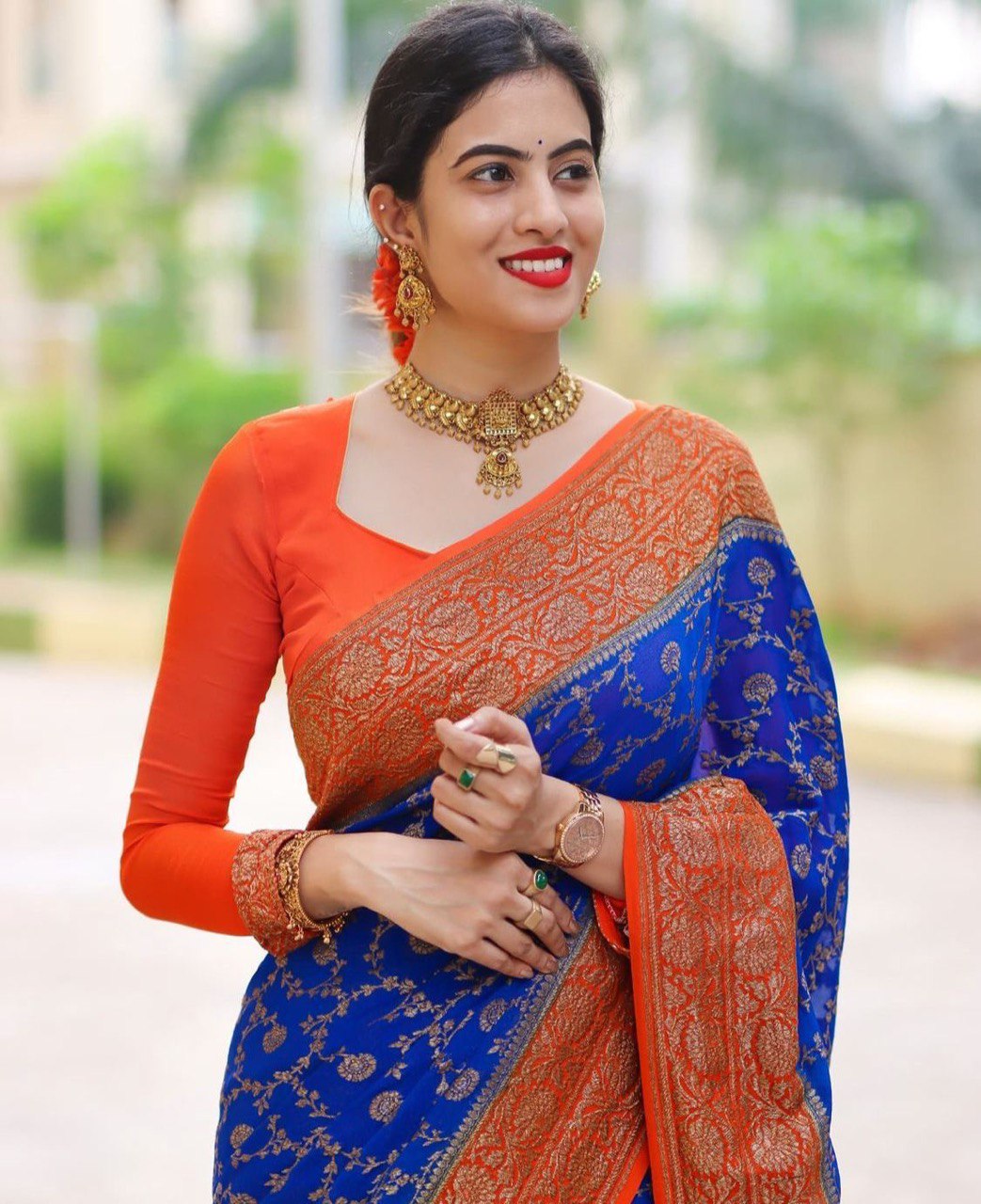 Regal Royal Blue Banarasi Cotton Silk Saree with Exquisite Woven Pattern