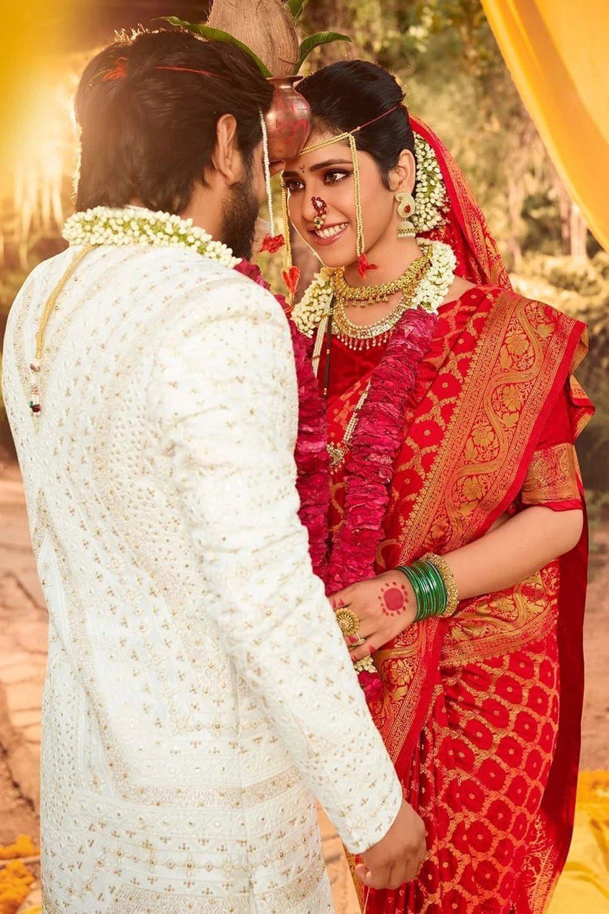 Red Color Zari Woven Banarasi Cotton Silk Saree for Wedding Wear
