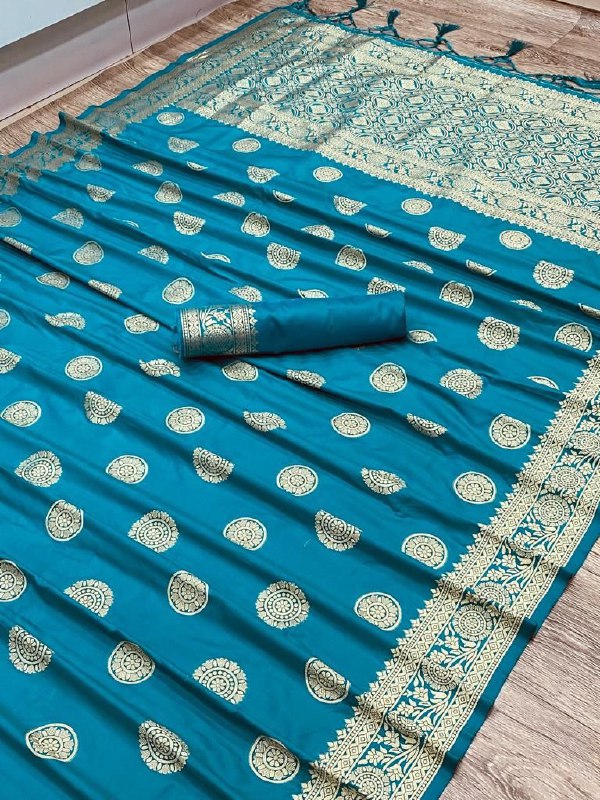 Sophisticated Banarasi Saree in Blue with Elegant Tassel Adornments