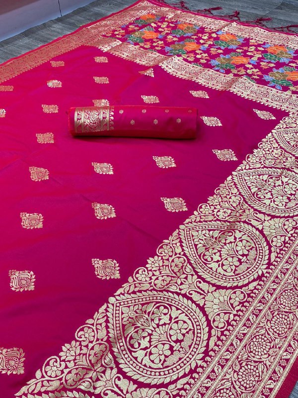 Pink Color Zari Woven Kanjivaram Silk Saree with Jacquard Work - Vootbuy