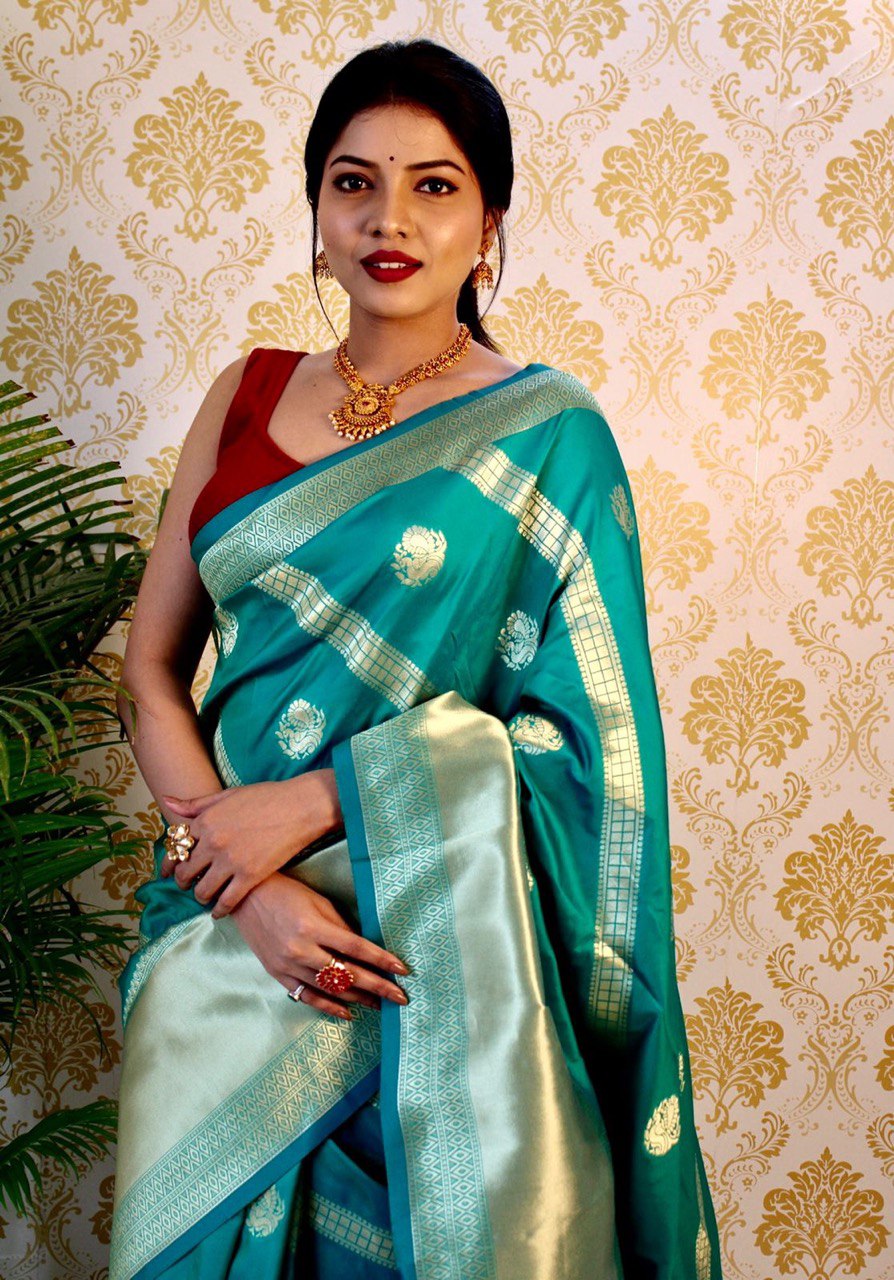 Women's Zari Woven Pure Banarasi Soft Silk Saree by Vootbuy