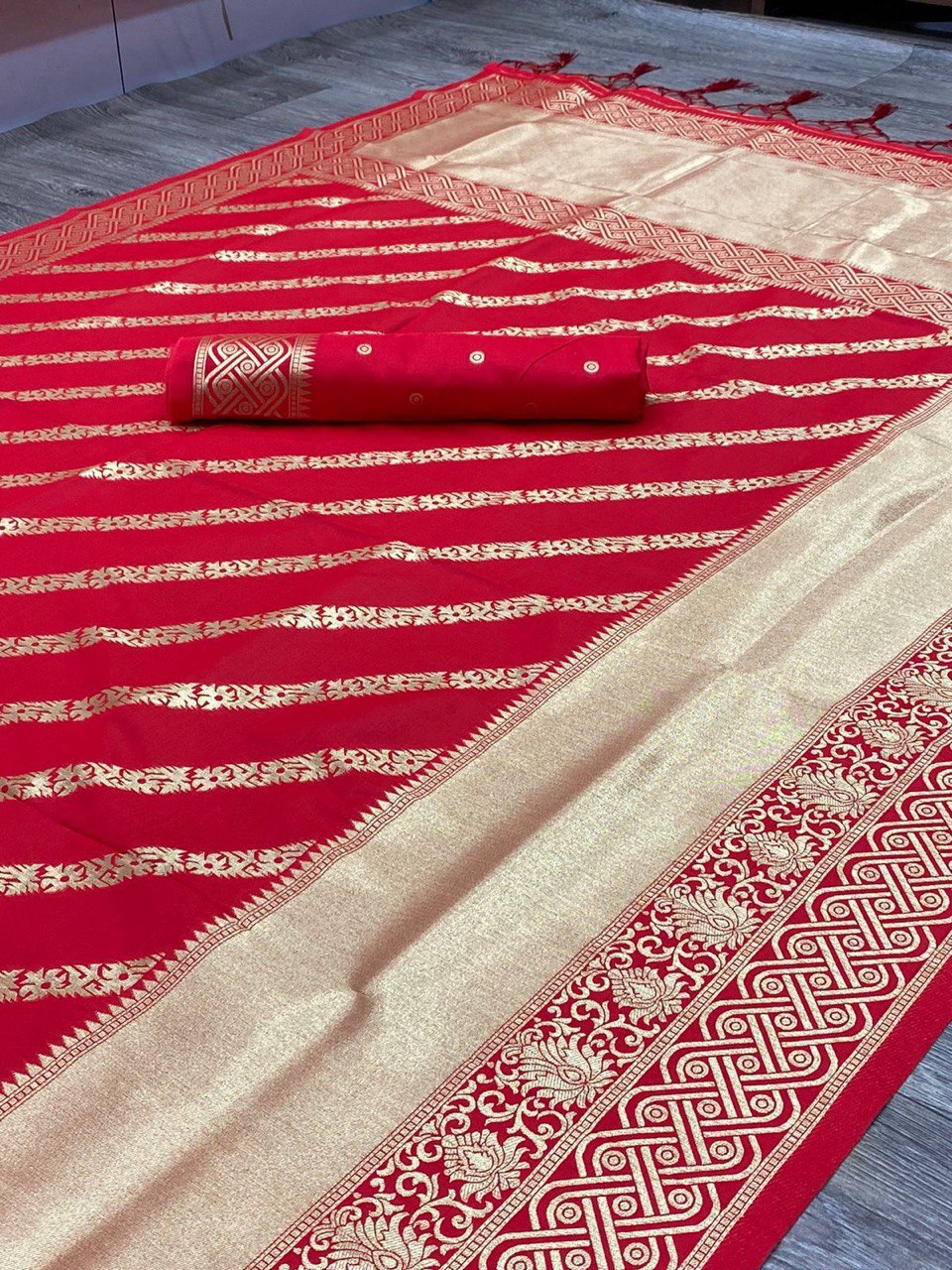 Cherry Red Banarasi Soft Silk Saree Featuring Artistic Zari Weaving