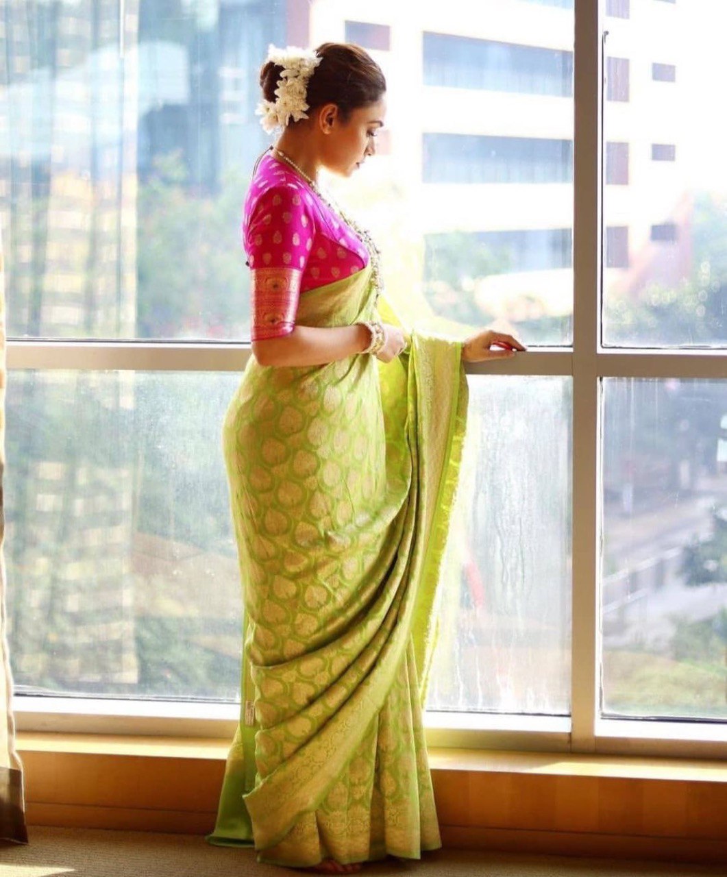 zari woven design kanjivaram art silk saree