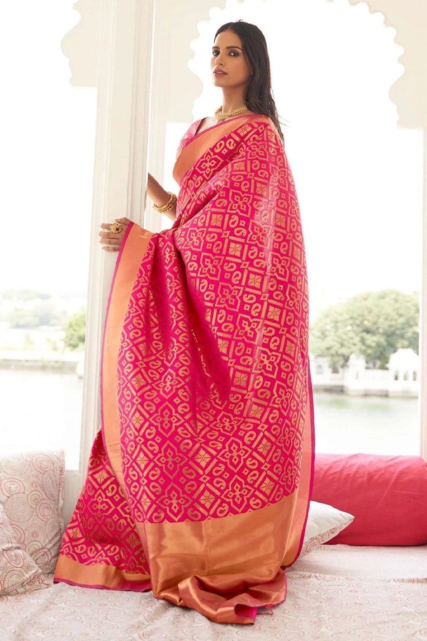 zari woven traditional soft silk jacquard saree