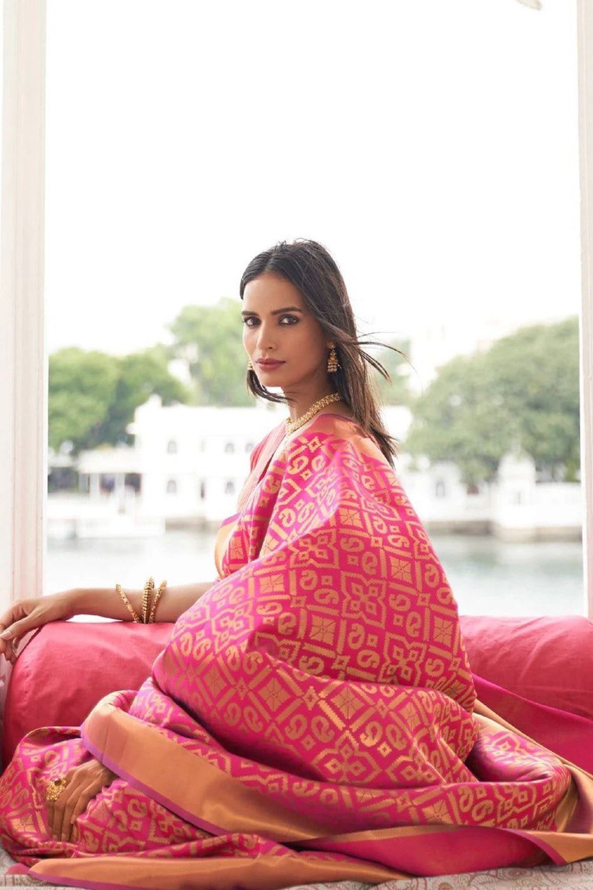 woven soft silk saree