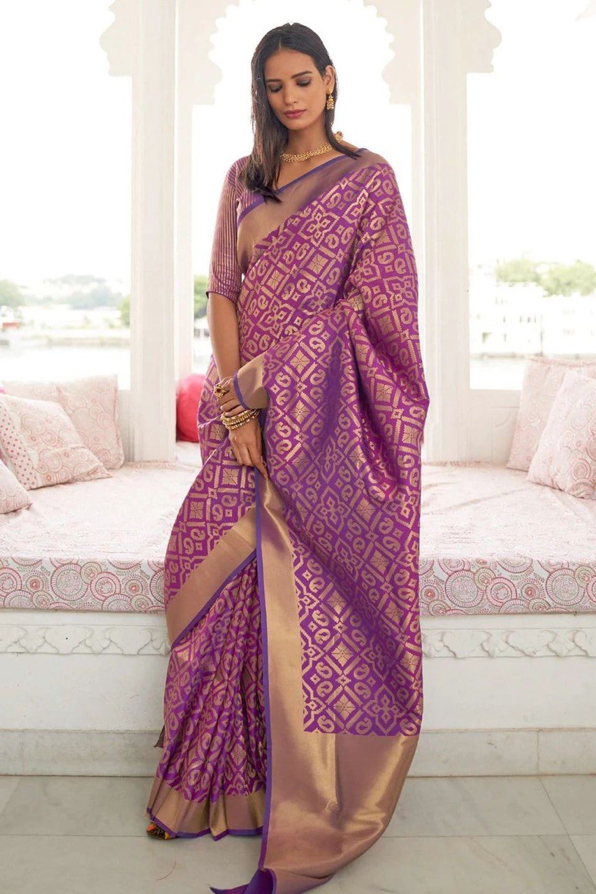 Women's Zari Woven Kanjivaram Jacquard Soft Silk Saree for Party Wear