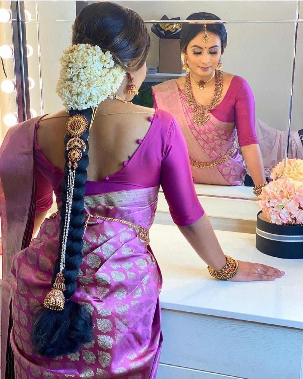 Elegant Pink Traditional Banarasi Silk Saree - Zari Detail